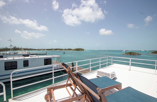 Stocking Island Boat Rental | Aqua Village Resort