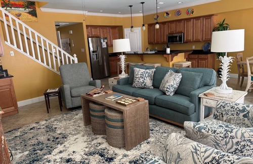 Ono Island House | AQUA VISTA large 4 bedroom Beachfront home with POOL: Great Fall Deals! !