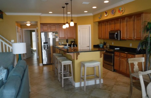 Ono Island House | AQUA VISTA large 4 bedroom Beachfront home with POOL: Great Fall Deals! !