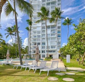 Juan Dolio - El Pueblo Apartment | Aquarella Sunset Caribbean Beachfront Gataway