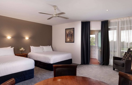 Fenton Street Hotel | Arawa Park Hotel