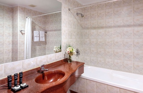 Fenton Street Hotel | Arawa Park Hotel