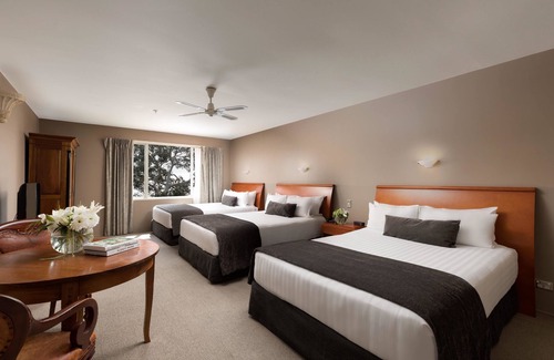 Fenton Street Hotel | Arawa Park Hotel