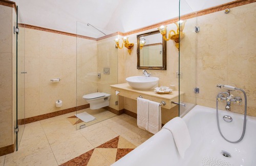 Old Town Hotel | Arcadia Boutique Hotel