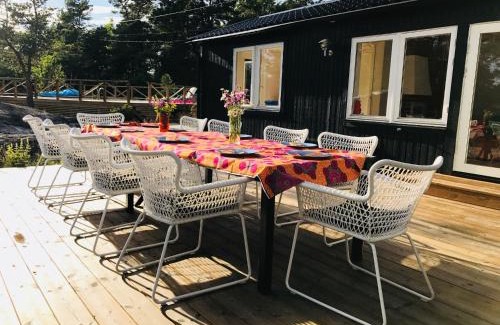 Varmdo House | Archipelago-house with pool, boat and bikes