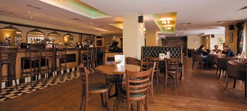 Tuam Hotel | Ard Ri House Hotel