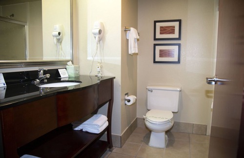 Ardmore Hotel | Ardmore Inn & Suites