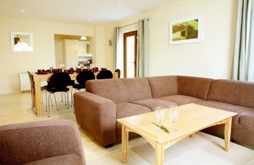 Ardnatrush Cottage | Ardnagashel Woods 04 - a two story that sleeps 8 guests in 4 bedrooms