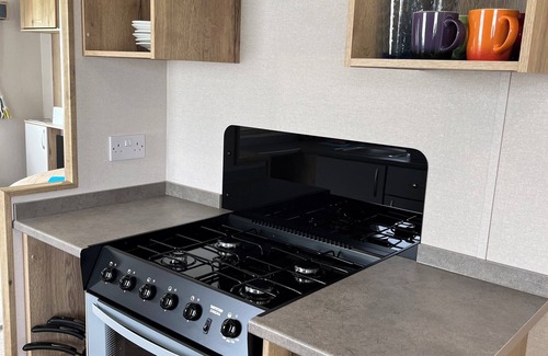 Clacton-on-Sea House | Arizona-Pura Vida Holidays Caravan with free WIFI and private parking