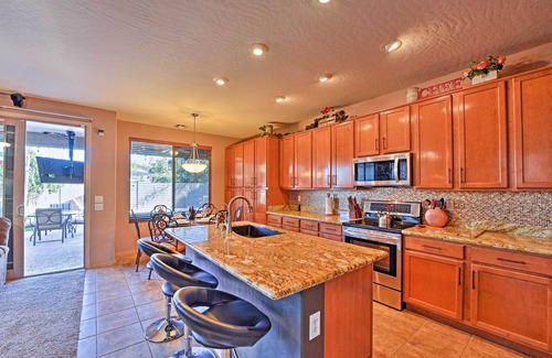 Orchards House | Arizona Retreat w/Heated Pool, Fire Pit & Grill!