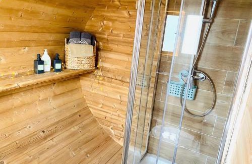 Buzanada Apartment | Arrebol Suite con Jacuzzi, piscina y naturaleza