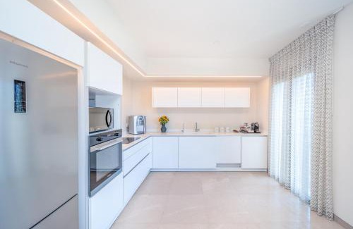 Jerusalem City Centre Apartment | Art Apartment In Mamila - Mamila Residence