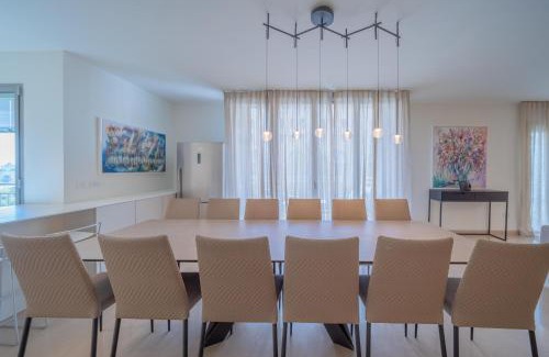 Jerusalem City Centre Apartment | Art Apartment In Mamila - Mamila Residence