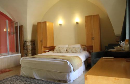 Artists Colony Hotel | Artists' Colony Inn Zefat