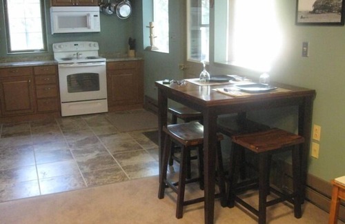 Fairbanks Apartment | Aspen WOODS Chalet Suite, see VIDEO! BEST AURORA CAM service 156- 5 STARS!