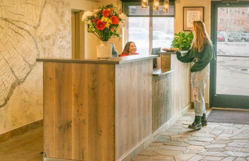 Basalt Hotel | Aspenalt Lodge