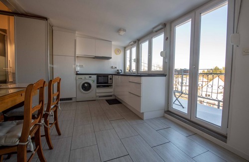 Eckbolsheim Apartment | At the gates of Strasbourg charming apartment in lush greenery 4 per.