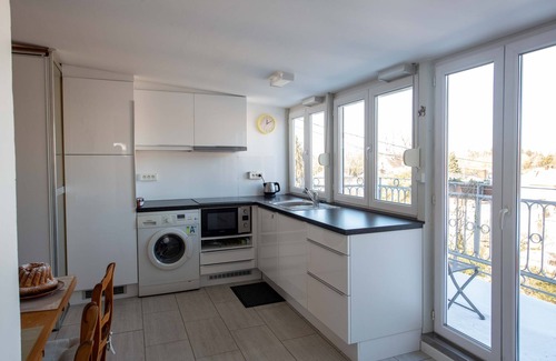 Eckbolsheim Apartment | At the gates of Strasbourg charming apartment in lush greenery 4 per.