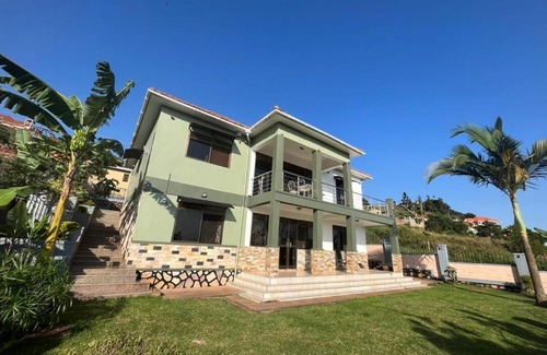 Entebbe Villa | ATHENA's FORTRESS