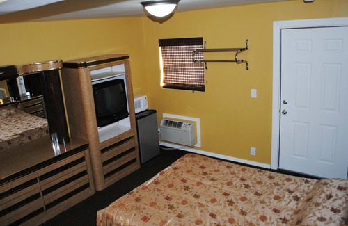 Lenox Park Hotel | Atlantic Economy Inn