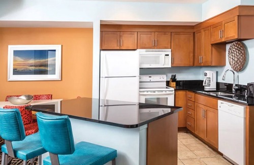Terra Lago Hotel | Attend Stagecoach Music Fest in Indio at this picturesque desert retreat.