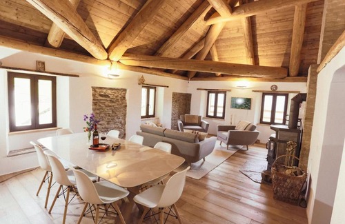 Acquarossa Apartment | Attico Adula