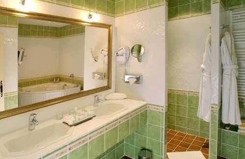 Le Pontet Hotel | Auberge de Cassagne & Spa
