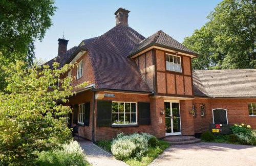 Municipality of Tilburg Hotel | Auberge Du Bonheur