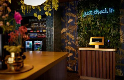 Municipality of Tilburg Hotel | Auberge Du Bonheur