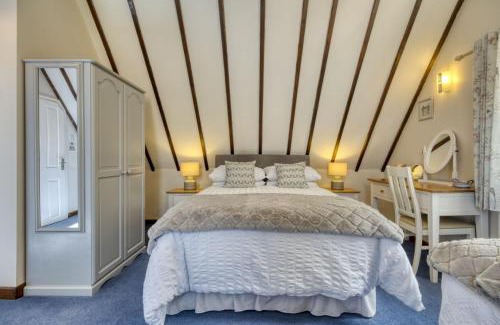 Bourton House | Augusta Cottage
