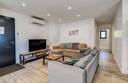 Ax-les-Thermes Apartment | Aux pieds des pistes - Appt B