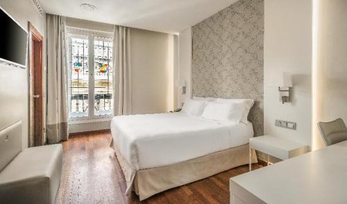 Trafalgar Hotel | Avani Alonso Martinez