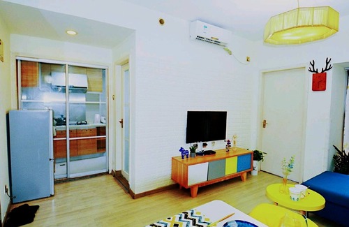 Futian Apartment | Avatar City Zebra Large Queen Bed & High Rise View