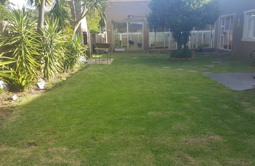 Cape Town House | Avenue Bernard Guest House