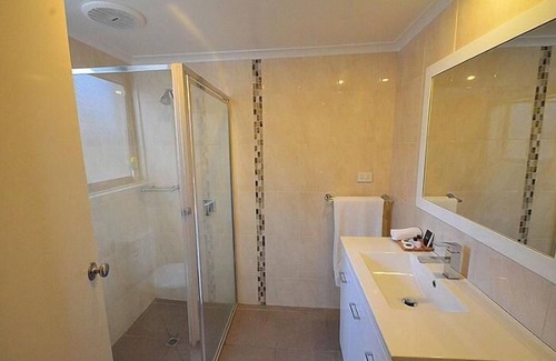 Benalla West Hotel | Avondel Motor Inn, Benalla