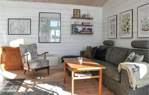 Amotfors House | Awesome Home In Åmotfors With Wifi