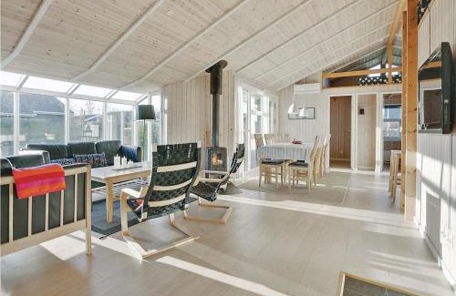 Pøt Strandby House | Awesome Home In Juelsminde With Kitchen