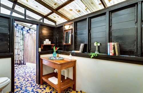Placencia Hotel | Azure Del Mar