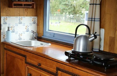 Lommel Bed & Breakfast | B&B Dream On Wheels