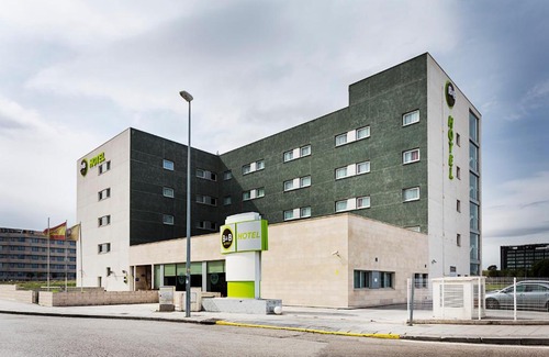 Rejas Hotel | B&B HOTEL Madrid Aeropuerto T1 T2 T3
