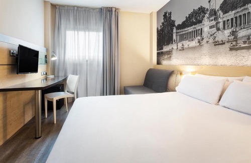 Rejas Hotel | B&B HOTEL Madrid Aeropuerto T1 T2 T3