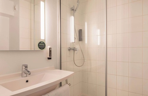 Saint-Menet Hotel | B&B HOTEL Marseille La Valentine Porte d'Aubagne