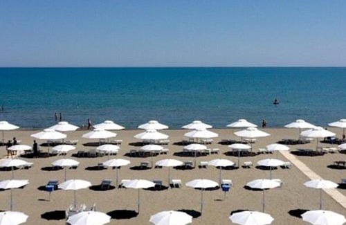 Margherita di Savoia Bed & Breakfast | B&B Riccioli D'oro