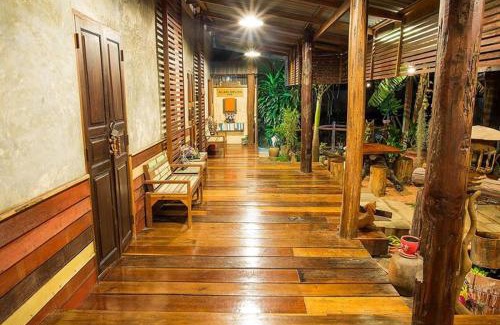 Amphawa House | BaanChompooAmphawa