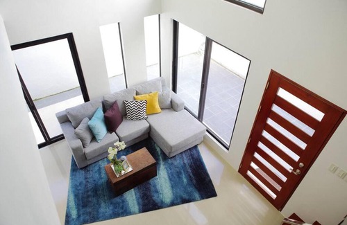Taculing House | Bacolod City. Charming and lovely home