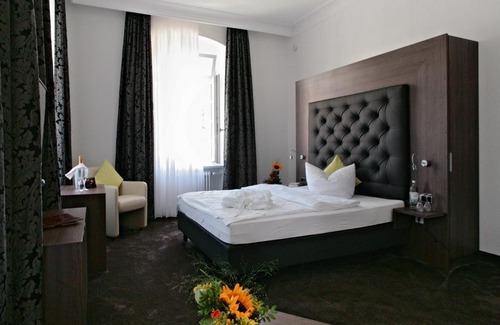 Staatsbad Brueckenau Hotel | Badhotel Bad Brückenau