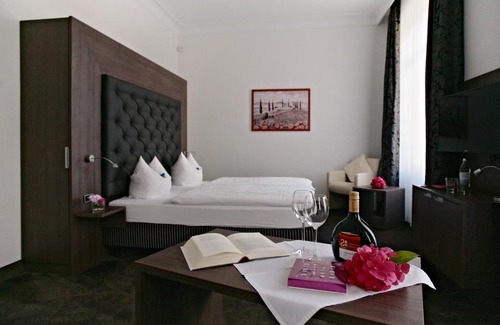 Staatsbad Brueckenau Hotel | Badhotel Bad Brückenau