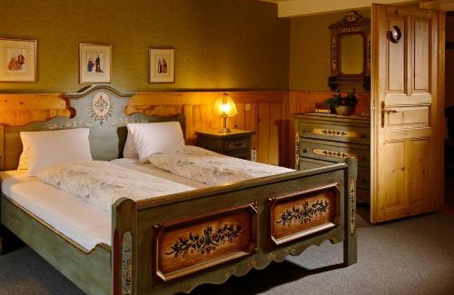 Wilderswil Hotel | Baeren Hotel, The Bear Inn