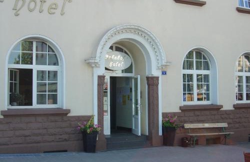 Saarlouis Hotel | Bahnhof-Hotel Saarlouis