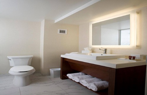 Evansville Hotel | Bally’s Evansville Casino & Hotel